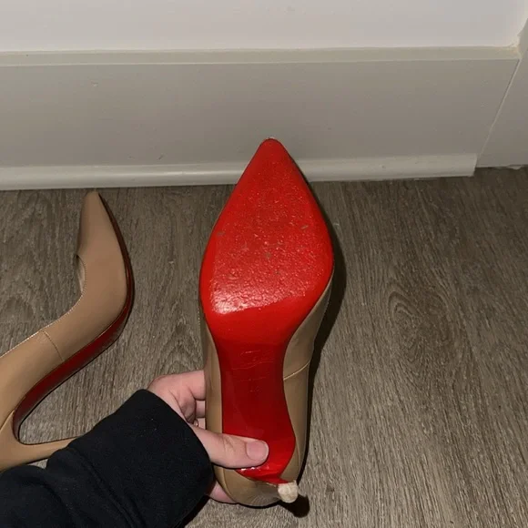 Christian Louboutin Tan Heels with Red Sole - Picture 6 of 7